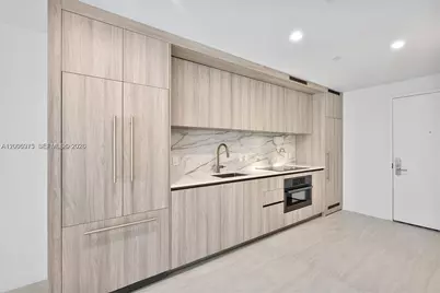 77 SE 5th St #4106, Miami, FL 33131 - Photo 5