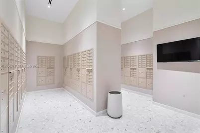 77 SE 5th St #4106, Miami, FL 33131 - Photo 27