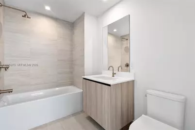 77 SE 5th St #4106, Miami, FL 33131 - Photo 15