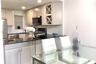 8900 Washington Blvd, Pembroke Pines, FL 33025 - Photo 9