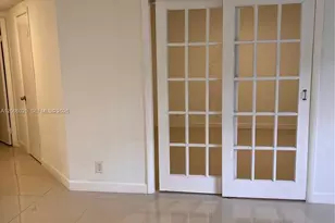 8290 Lake Dr, Doral, FL 33166 - Photo 21
