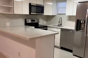 8290 Lake Dr, Doral, FL 33166 - Photo 17