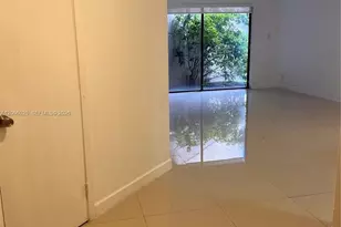8290 Lake Dr, Doral, FL 33166 - Photo 9