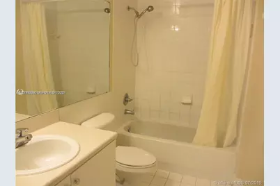 5091 NW 7th St #807, Miami, FL 33126 - Photo 5