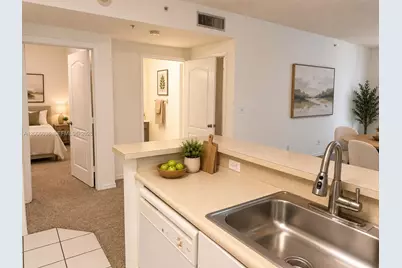 5091 NW 7th St #807, Miami, FL 33126 - Photo 3