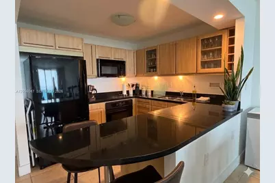 2301 Collins Ave #840, Miami Beach, FL 33139 - Photo 3
