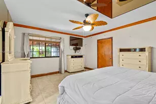 766 W 36th St, Hialeah, FL 33012 - Photo 27