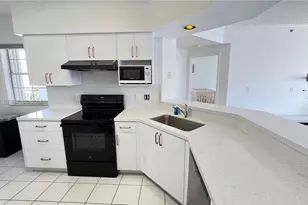 3255 NE 184th St, Aventura, FL 33160 - Photo 5