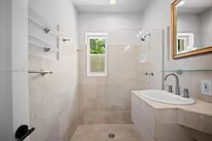 11222 NE 9th Ave, Biscayne Park, FL 33161 - Photo 5