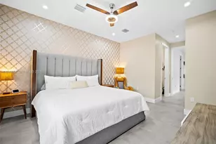 4392 NW 80th Ave, Doral, FL 33166 - Photo 9