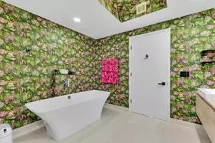 17111 Biscayne Blvd, North Miami Beach, FL 33160 - Photo 39