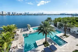 17111 Biscayne Blvd, North Miami Beach, FL 33160 - Photo 15