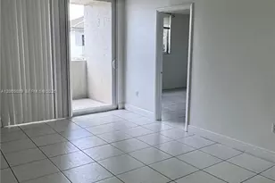 10090 NW 80th Ct, Hialeah Gardens, FL 33016 - Photo 3