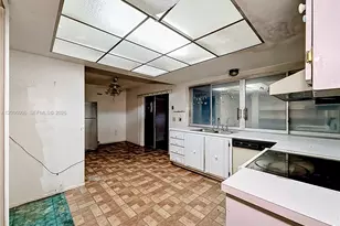 750 N Douglas Rd, Pembroke Pines, FL 33024 - Photo 3