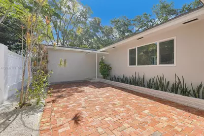 2 NW 89th St, El Portal, FL 33150 - Photo 21
