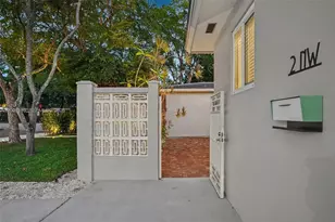 2 NW 89th St, El Portal, FL 33150 - Photo 3