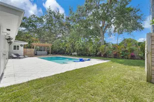 2 NW 89th St, El Portal, FL 33150 - Photo 29