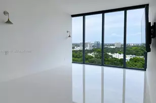 601 NE 36th St, Miami, FL 33137 - Photo 13