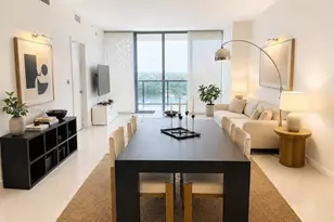 601 NE 36th St, Miami, FL 33137 - Photo 3