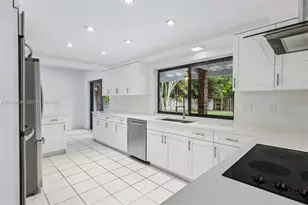 7885 SW 179th Terrace, Palmetto Bay, FL 33157 - Photo 9