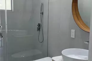 [Address not provided], Miami Beach, FL 33139 - Photo 17