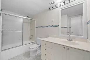 19390 Collins Ave, Sunny Isles Beach, FL 33160 - Photo 17