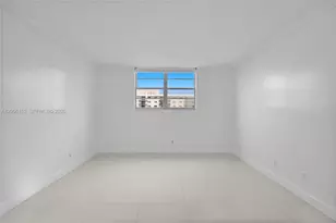 19390 Collins Ave, Sunny Isles Beach, FL 33160 - Photo 11