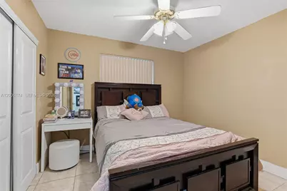 1132 W 71st St, Hialeah, FL 33014 - Photo 17