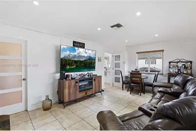 1132 W 71st St, Hialeah, FL 33014 - Photo 7