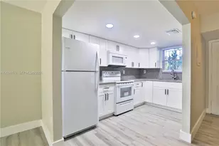 10 NW 87th Ave, Miami, FL 33172 - Photo 7