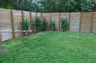 8960 NE 2nd Ave, El Portal, FL 33138 - Photo 17