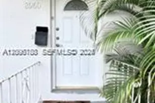 8960 NE 2nd Ave, El Portal, FL 33138 - Photo 15