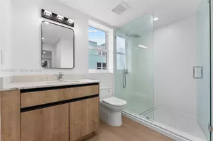 824 SE 12th Ct, Fort Lauderdale, FL 33316 - Photo 15