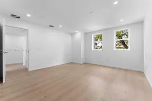 824 SE 12th Ct, Fort Lauderdale, FL 33316 - Photo 13