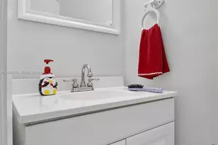 10431 NW 3rd St, Pembroke Pines, FL 33026 - Photo 3