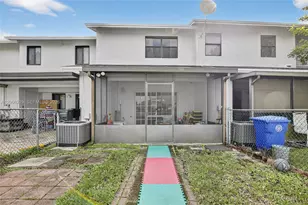 10431 NW 3rd St, Pembroke Pines, FL 33026 - Photo 11