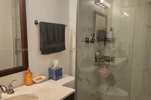 20400 W Country Club Dr, Aventura, FL 33180 - Photo 23