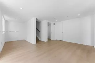 824 SE 12th Ct, Fort Lauderdale, FL 33316 - Photo 25