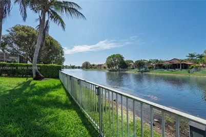 19416 SW 25th Ct, Miramar, FL 33029 - Photo 5
