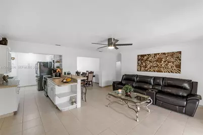 9625 SW 47th St, Miami, FL 33165 - Photo 5