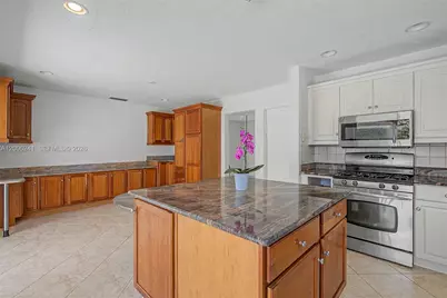 12001 SW 118th St, Miami, FL 33186 - Photo 25