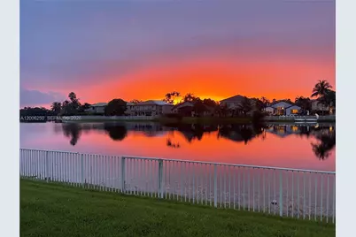 17961 SW 27th St, Miramar, FL 33029 - Photo 43