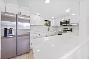 235 NW 127th St, North Miami, FL 33168 - Photo 17