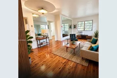 4740 Pine Tree Dr #20, Miami Beach, FL 33140 - Photo 3