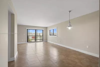 7801 Abbott Ave #508, Miami Beach, FL 33141 - Photo 3