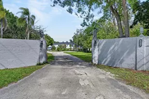 23825 SW 142nd Ave, Homestead, FL 33032 - Photo 43