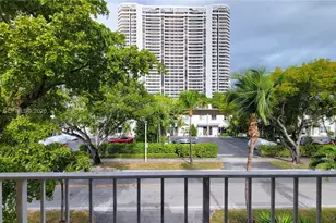 3522 NE 171 St, North Miami Beach, FL 33160 - Photo 11