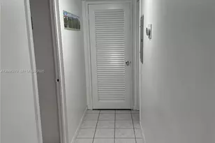 1913 S Ocean Dr, Hallandale Beach, FL 33009 - Photo 23