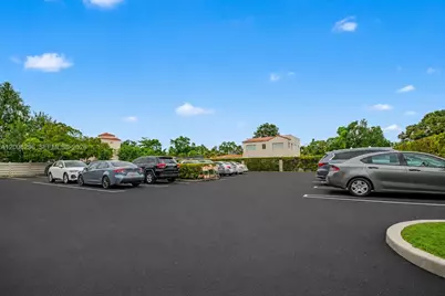 3735 SW 8th St, Coral Gables, FL 33134 - Photo 5