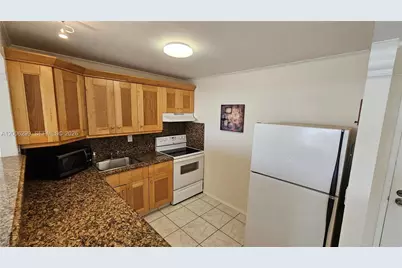 16740 NE 9th Ave #807, North Miami Beach, FL 33162 - Photo 7